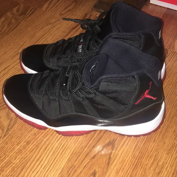 Air Jordan XI Retro BRED 2012 release